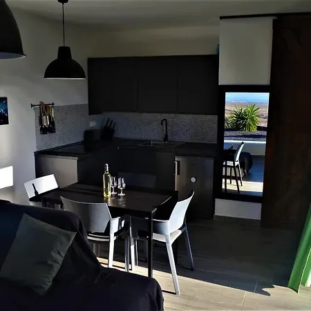 El Refugio Apartment *