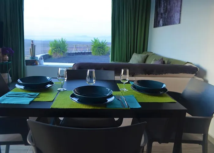 El Refugio Apartment *